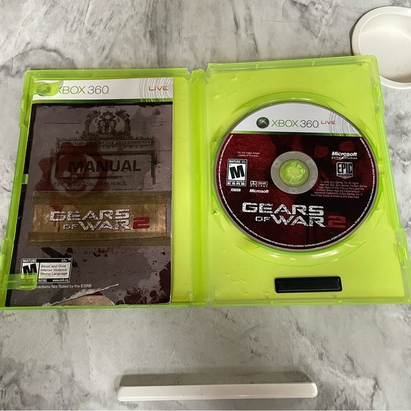 Used Xbox 360 Gears of War 2 Video Game - Picture 4 of 6
